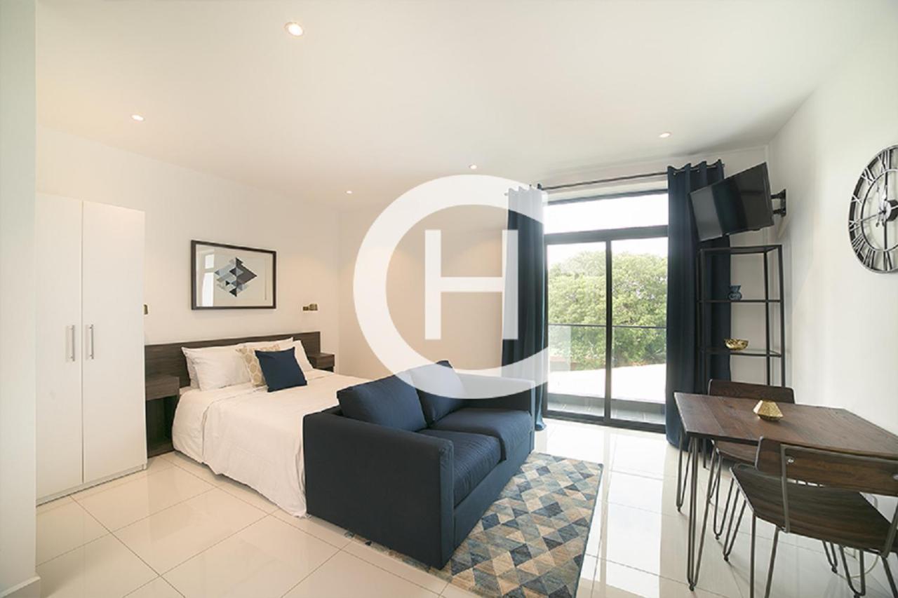Embassy Gardens By Clifton Homes Accra Extérieur photo