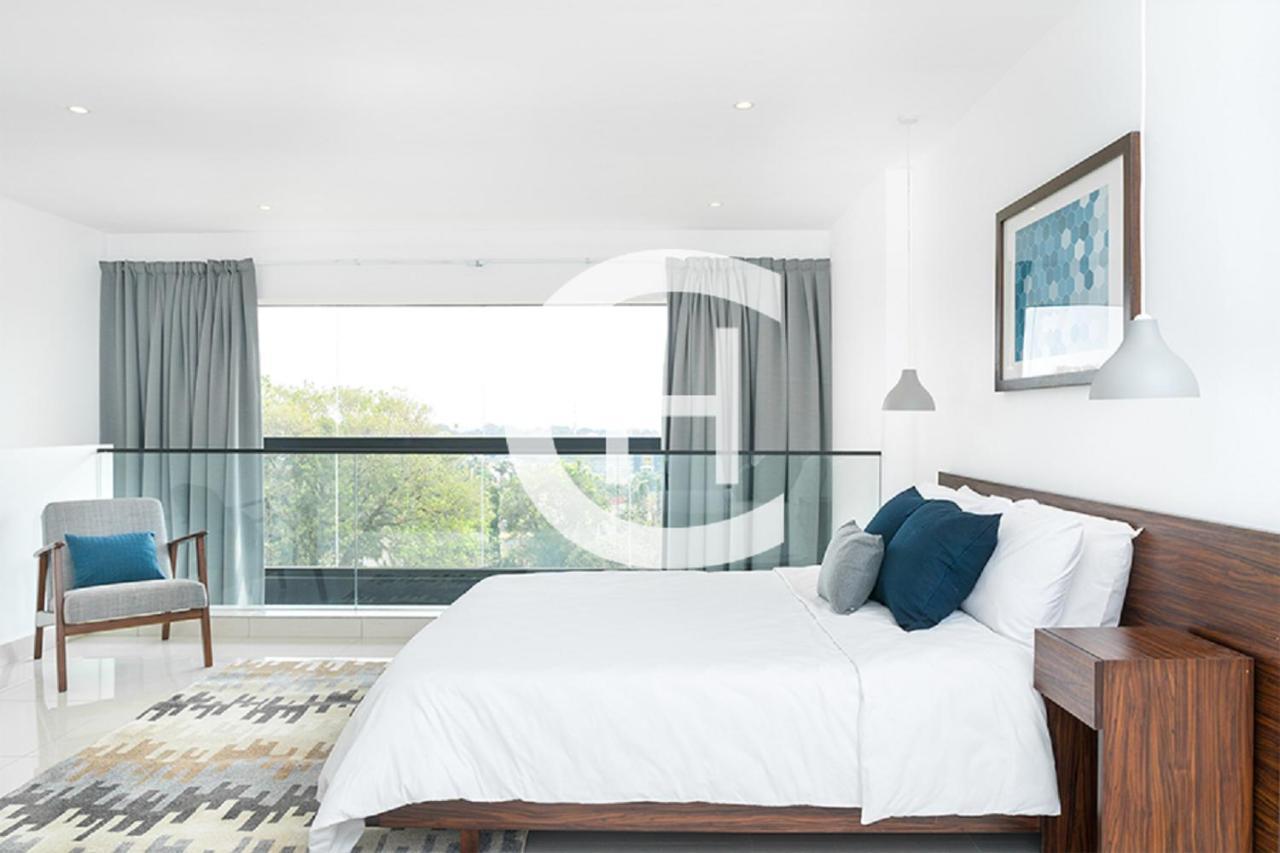Embassy Gardens By Clifton Homes Accra Extérieur photo