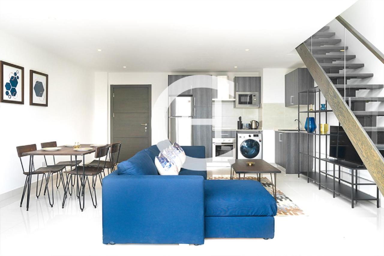 Embassy Gardens By Clifton Homes Accra Extérieur photo